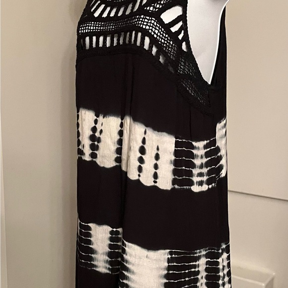 Nina Leonard Black and White Midi Dress - Picture 2 of 5